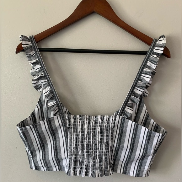 NEW Express Black White Stripe Cotton Ruffle Knot Crop Top Size Large Coastal - Picture 5 of 14